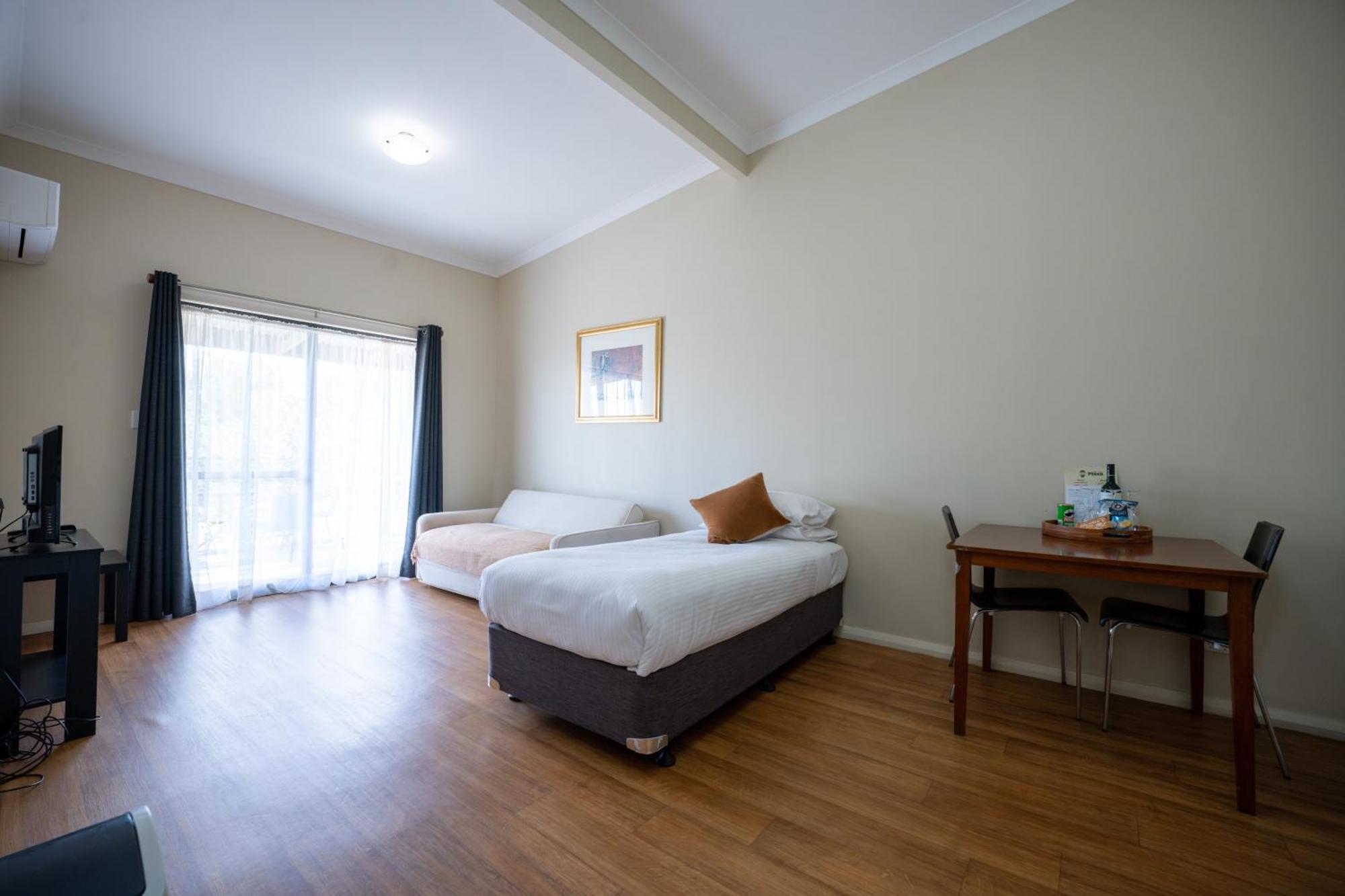 The Rec Hotel Northam Ngoại thất bức ảnh